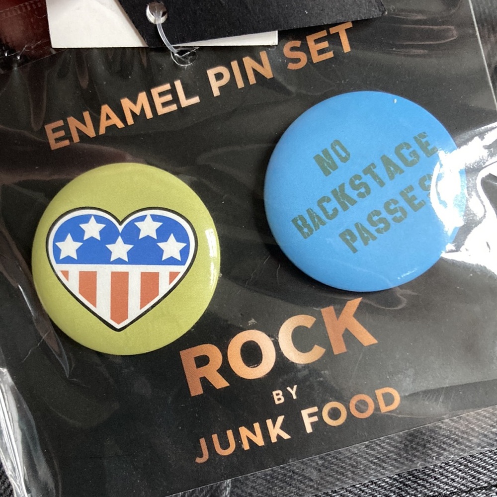 NEW Def Leppard Faded Black Junkfood Jean Patch Long Sleeve Jacket S But… - Picture 8 of 10